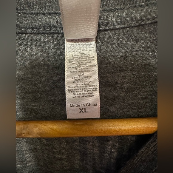 NWOT Sam Hunt XL men’s gray tshirt. 15 in a 30 concert tshirt. - Picture 3 of 5